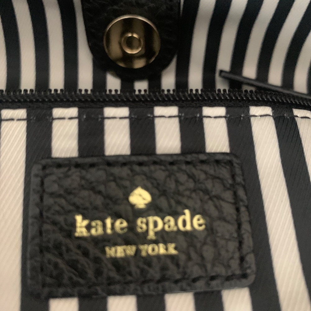 Kate Spade in Excellent Condition - Picture 13 of 16
